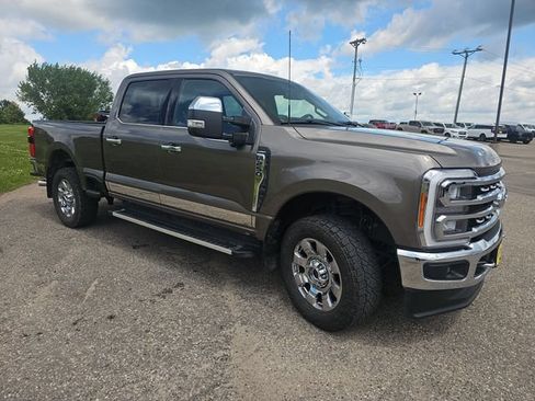 Used 2023 Ford F250 Lariat w/ Chrome Package AWD/4WD image 7