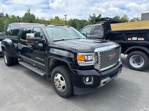 Used 2015 GMC Sierra 3500 Denali w/ Duramax Plus Package AWD/4WD image 12