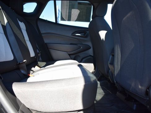 Certified 2024 Chevrolet Trax RS w/ Driver Confidence Package image 10