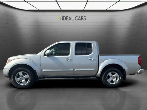 Used 2006 Nissan Frontier LE w/ (X01) Leather Pkg AWD/4WD image 8