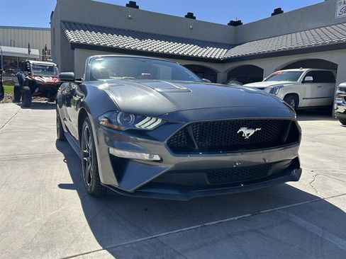 Used 2019 Ford Mustang GT Premium RWD image 11