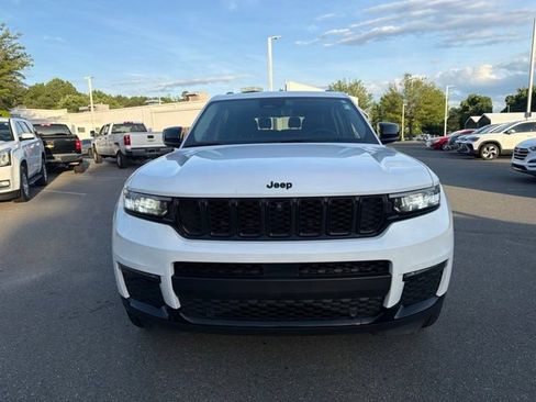 Used 2022 Jeep Grand Cherokee L Limited w/ Luxury Tech Group II AWD/4WD image 8