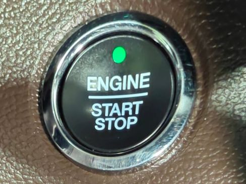 Used 2022 Ford F350 King Ranch w/ King Ranch Ultimate Package AWD/4WD image 17