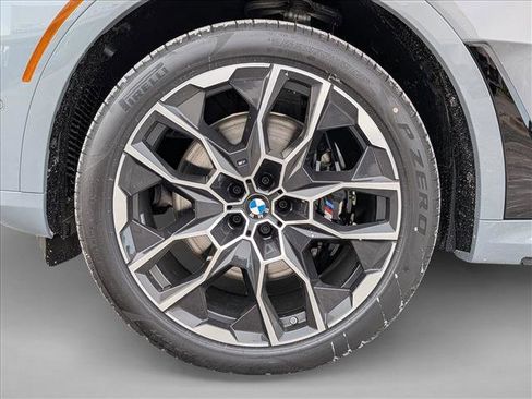 New 2026 BMW X7 xDrive40i w/ M Sport Package image 9