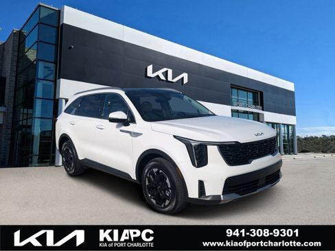 Certified 2025 Kia Sorento S w/ Panoramic Sunroof Package image 1