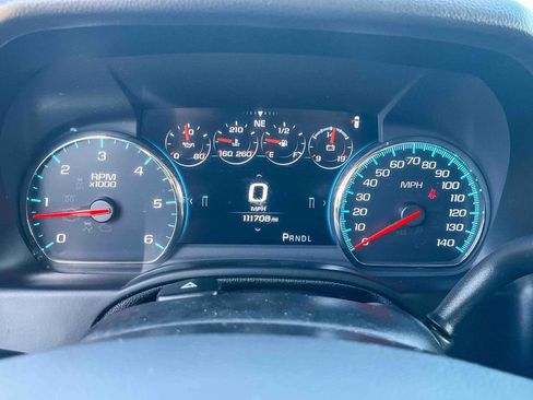 Used 2023 GMC Acadia AT4 image 10