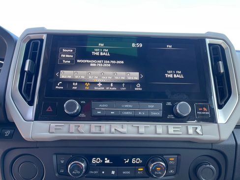 Used 2025 Nissan Frontier SV w/ SV Convenience Package RWD image 5