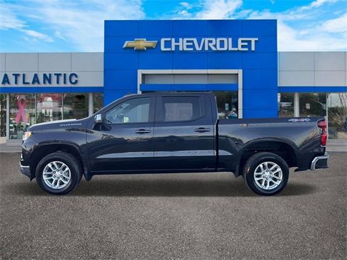 Used 2022 Chevrolet Silverado 1500 LT image 4