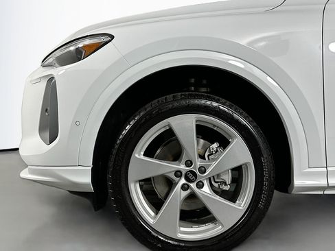 New 2025 Audi Q5 Premium Plus image 11