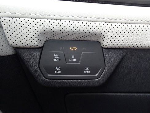 New 2025 Volkswagen Atlas Cross Sport SEL Premium R-Line image 23