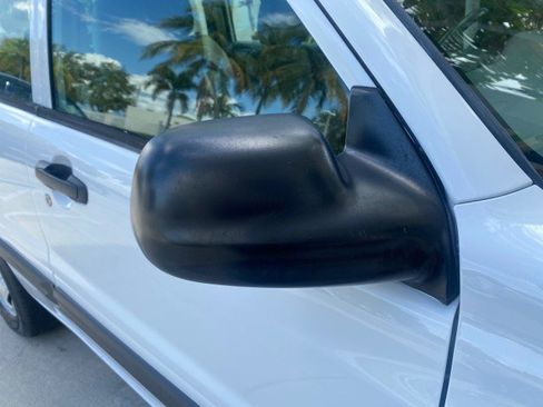 Used 2001 Suzuki Vitara JLS image 90