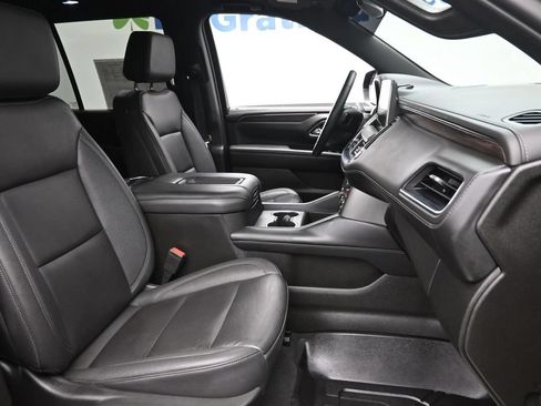 Used 2023 Chevrolet Tahoe LT w/ LT Signature Plus Package AWD/4WD image 9