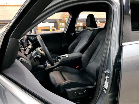 Certified 2025 BMW X3 xDrive30i w/ Premium Package image 27