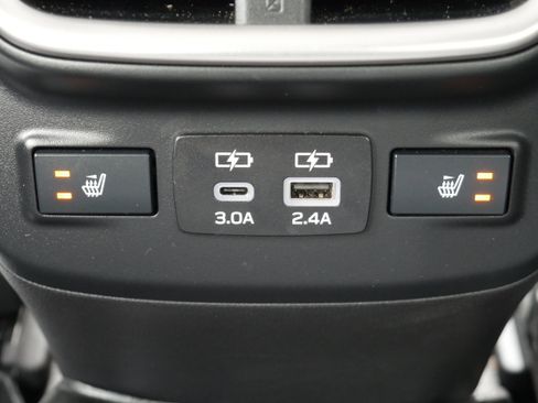 Used 2024 Subaru Outback Limited AWD/4WD image 15