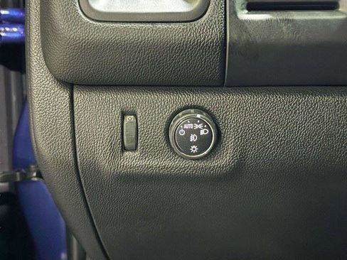Used 2016 Chevrolet Colorado LT w/ LT Convenience Package RWD image 36