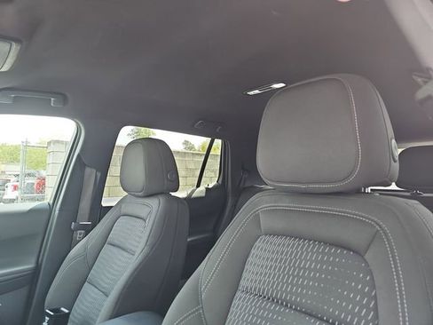 Used 2025 Chevrolet Equinox LT image 11