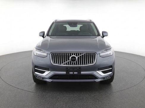 Certified 2023 Volvo XC90 B6 Plus AWD/4WD image 5
