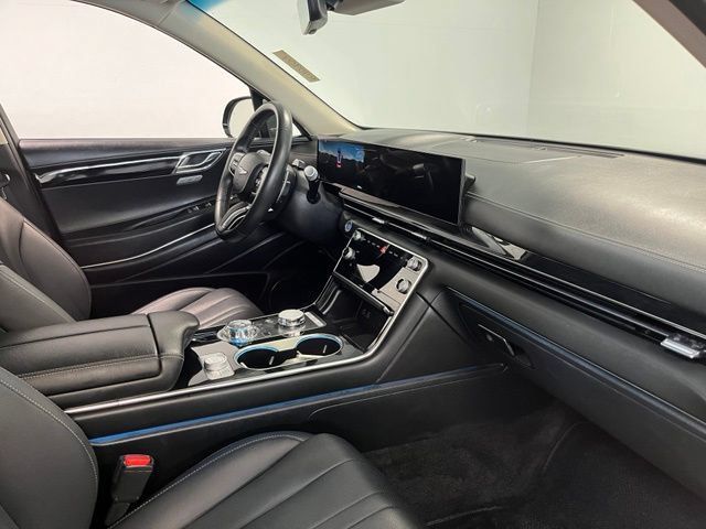 Used 2025 Genesis GV80 2.5T Standard AWD/4WD image 11