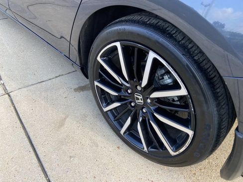 Used 2023 Honda Accord Touring image 40