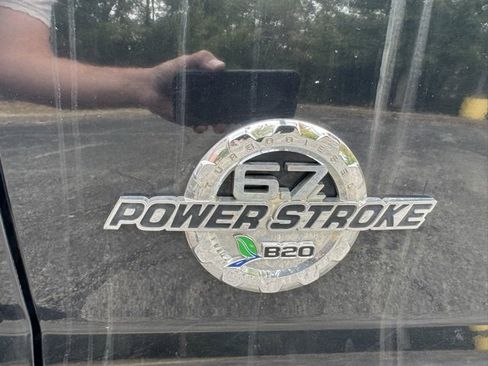 Used 2016 Ford F350 Platinum image 9