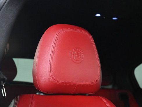 Used 2022 Alfa Romeo Stelvio Sprint image 21