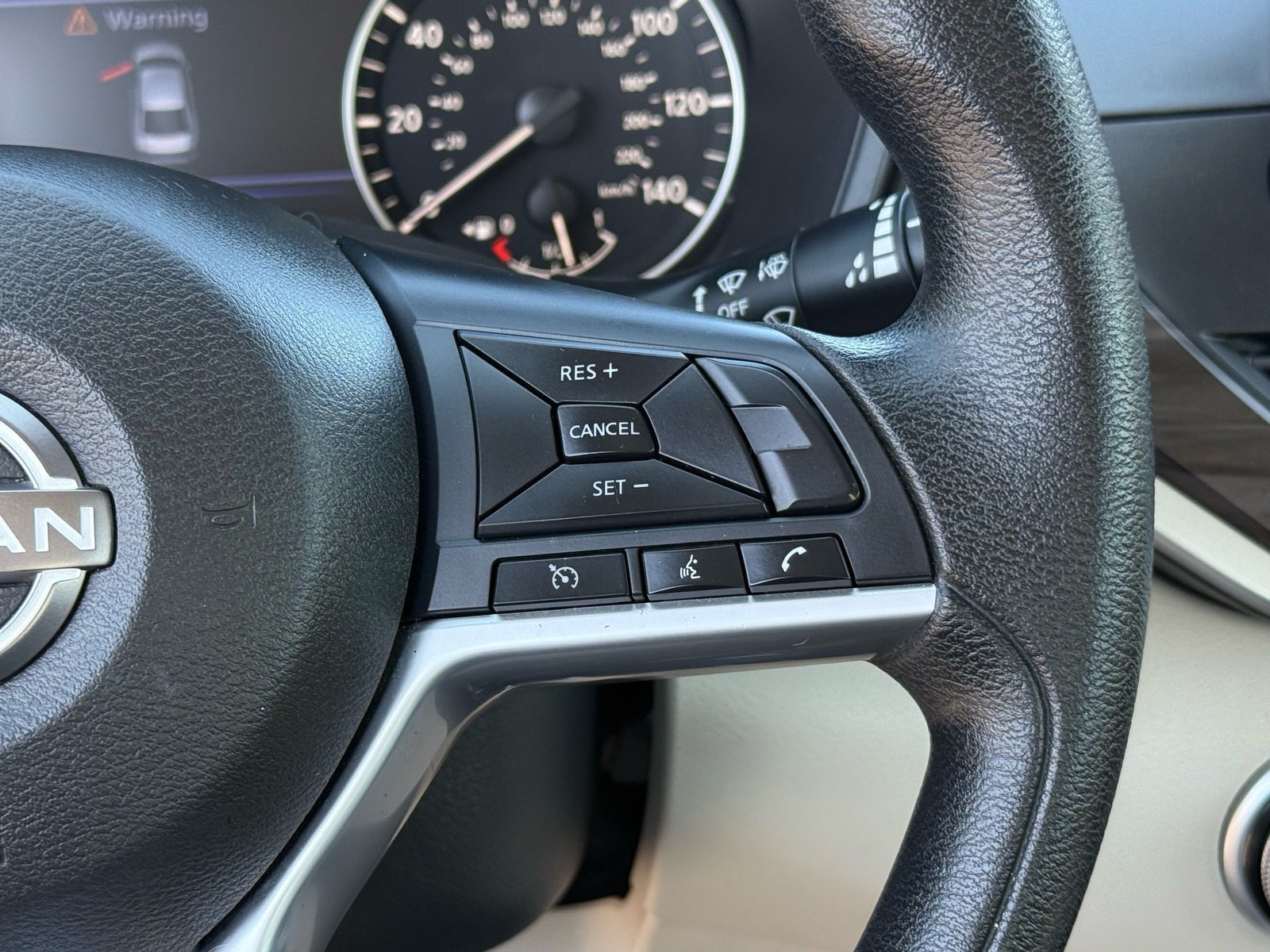 Used 2025 Nissan Altima 2.5 SV FWD image 18
