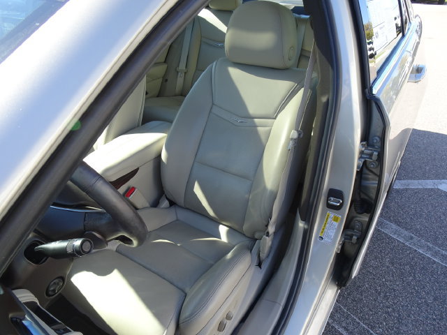 Used 2014 Cadillac XTS Luxury w/ Driver Awareness Package FWD image 12