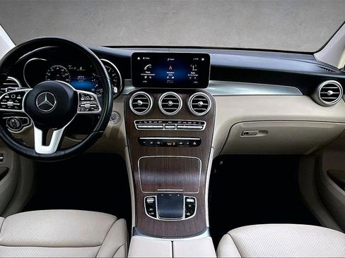 Used 2020 Mercedes-Benz GLC 300 4MATIC image 7