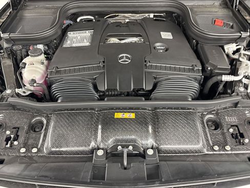 New 2026 Mercedes-Benz GLS 580 4MATIC image 32