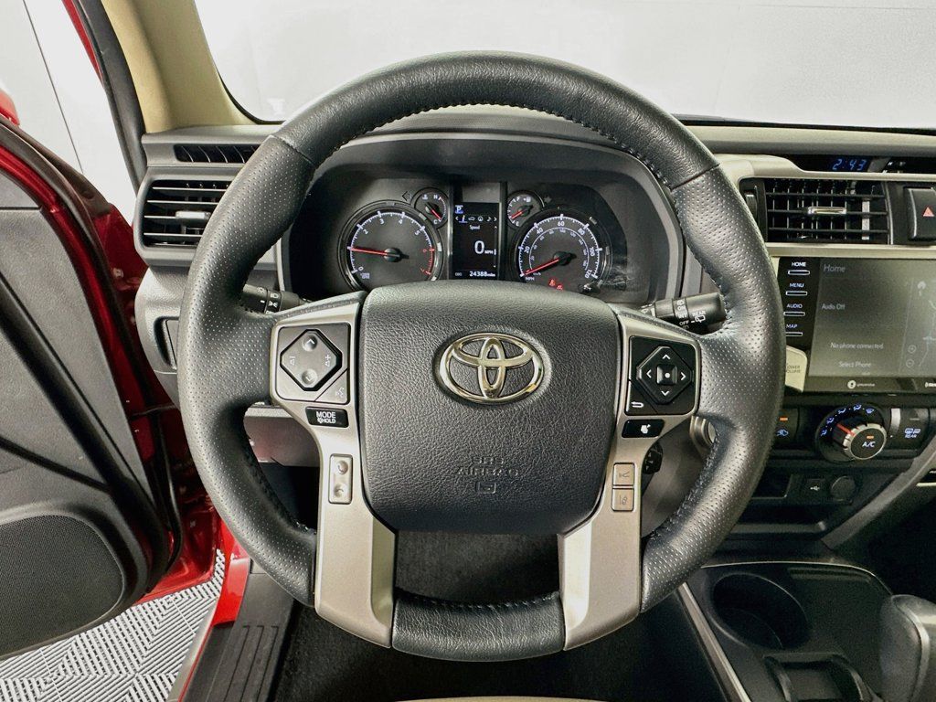 Used 2024 Toyota 4Runner SR5 Premium w/ Moonroof Package RWD image 11