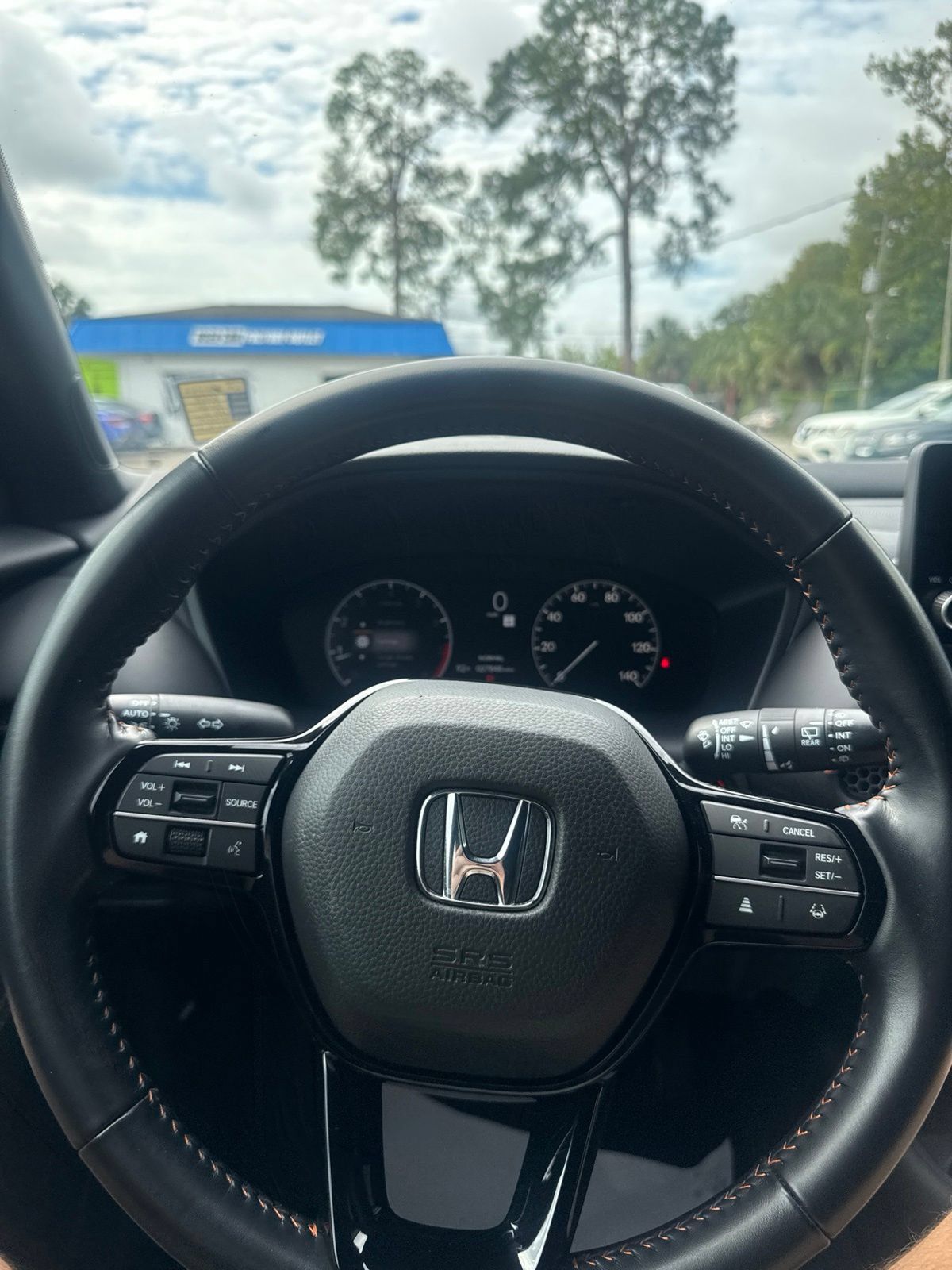 Used 2025 Honda HR-V Sport image 25