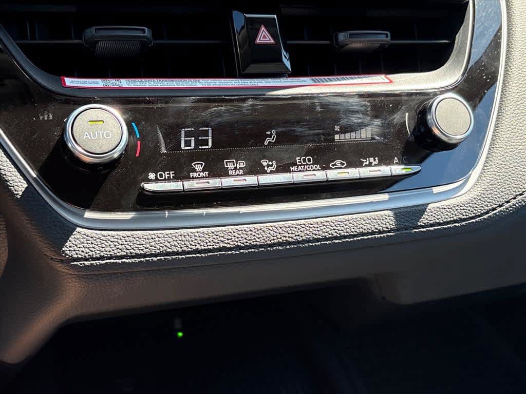 Used 2026 Toyota Corolla Cross LE FWD image 15