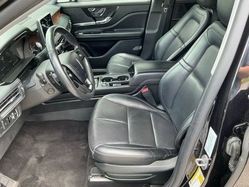 Used 2022 Lincoln Corsair Reserve FWD image 11