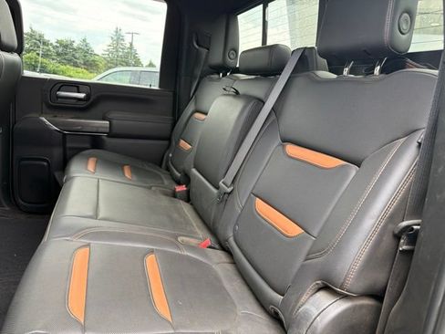 Used 2020 GMC Sierra 2500 AT4 w/ AT4 Premium Package AWD/4WD image 17