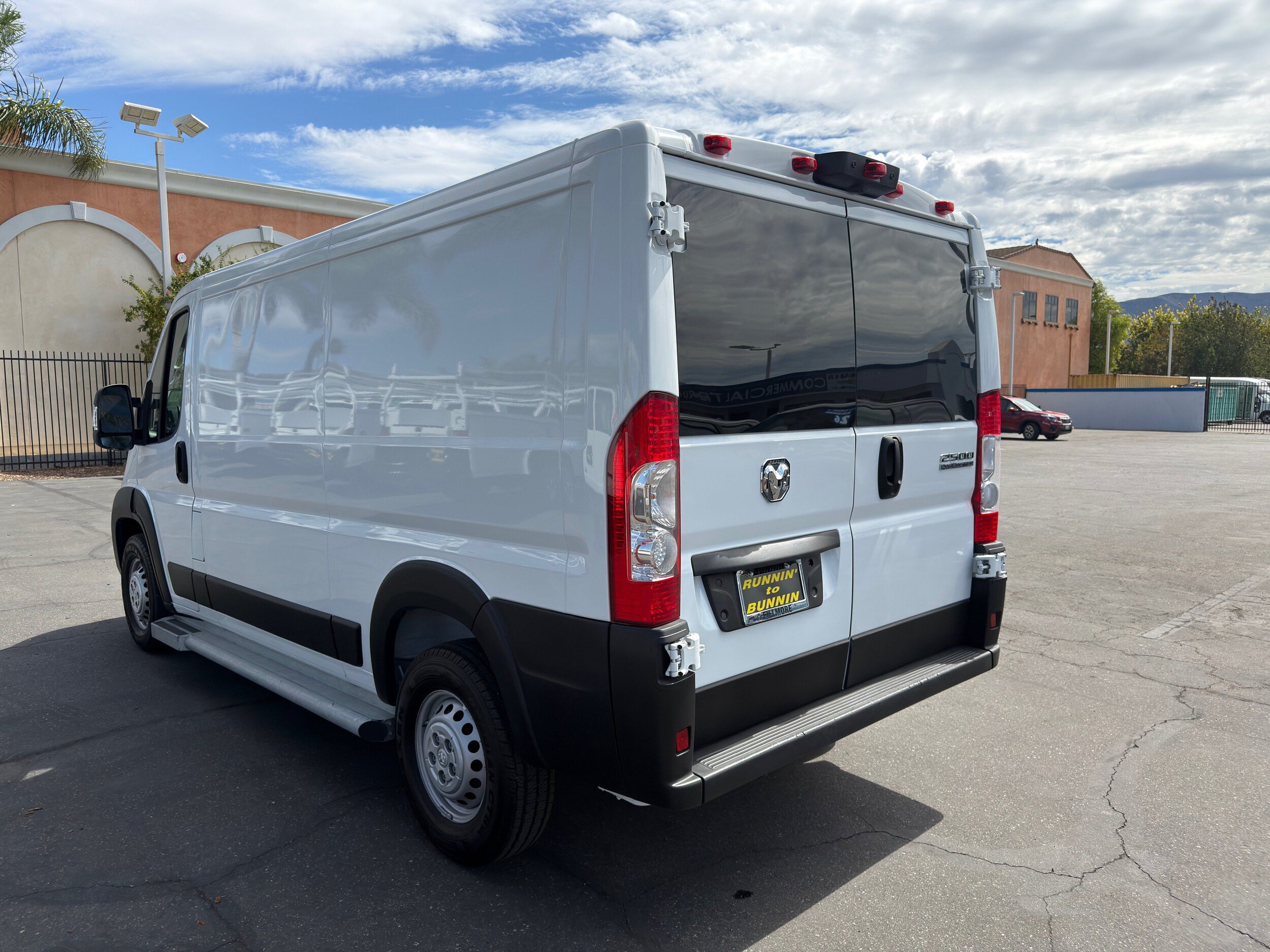 Used 2025 RAM ProMaster 2500 w/ U-Haul Equipment Group FWD image 6