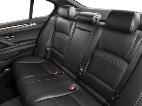 Used 2016 BMW 550i xDrive Sedan image 14
