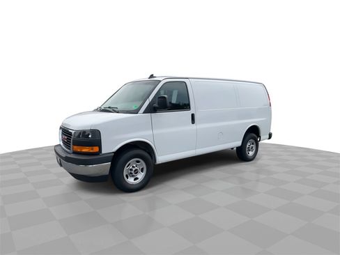 Certified 2023 GMC Savana 2500 w/ Driver Convenience Package image 4