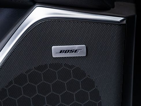 Used 2019 Cadillac Escalade ESV Premium Luxury image 15