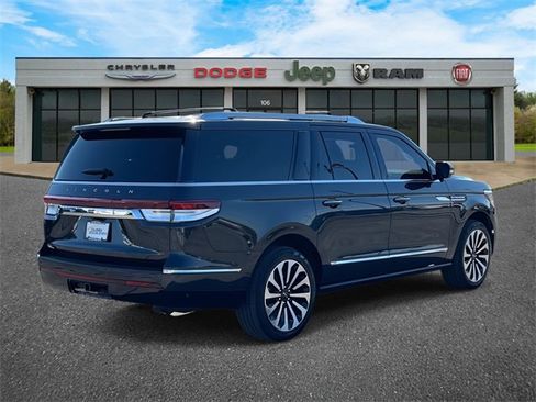 Used 2023 Lincoln Navigator L Reserve image 35