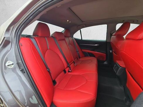 Used 2022 Toyota Camry XSE FWD image 18