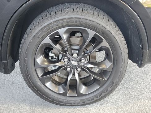 Used 2021 Dodge Durango GT RWD image 5