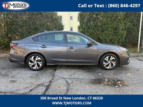 Used 2023 Subaru Legacy Premium image 6