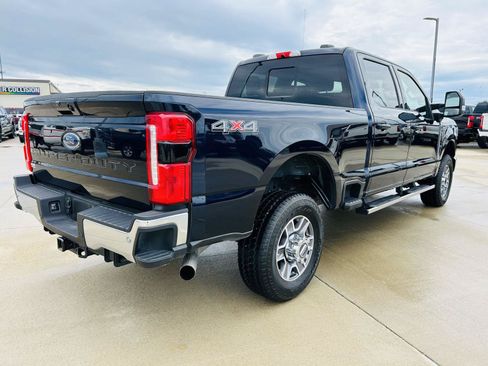 Used 2025 Ford F350 Lariat AWD/4WD image 42