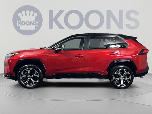 Used 2025 Toyota RAV4 XSE w/ Weather Package AWD/4WD image 7