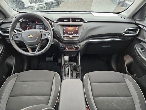 Used 2023 Chevrolet TrailBlazer LT AWD/4WD image 27