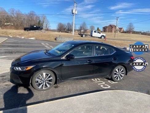 Certified 2022 Nissan Sentra SV w/ SV Premium Package image 1