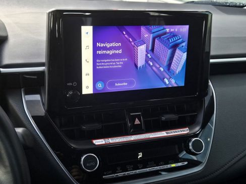 Certified 2025 Toyota Corolla SE image 14