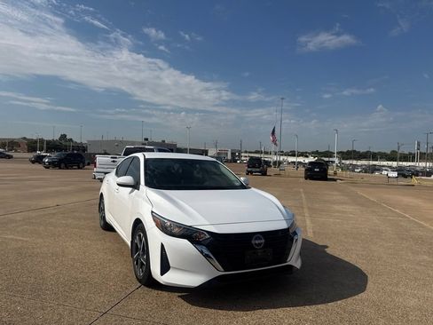 Certified 2025 Nissan Sentra SV w/ All-Weather Package FWD image 3
