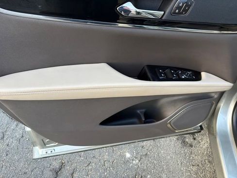 Used 2023 Lincoln Nautilus Reserve image 15