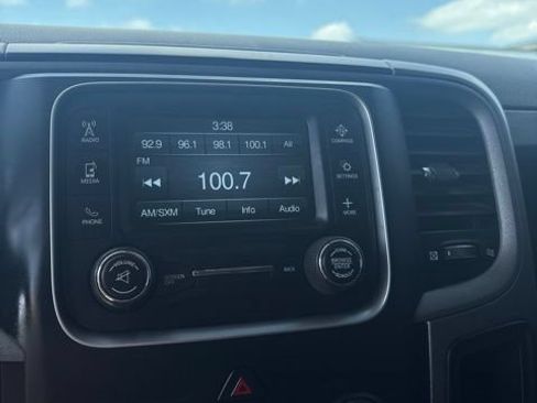 Used 2018 RAM 2500 Tradesman w/ Chrome Appearance Group AWD/4WD image 35